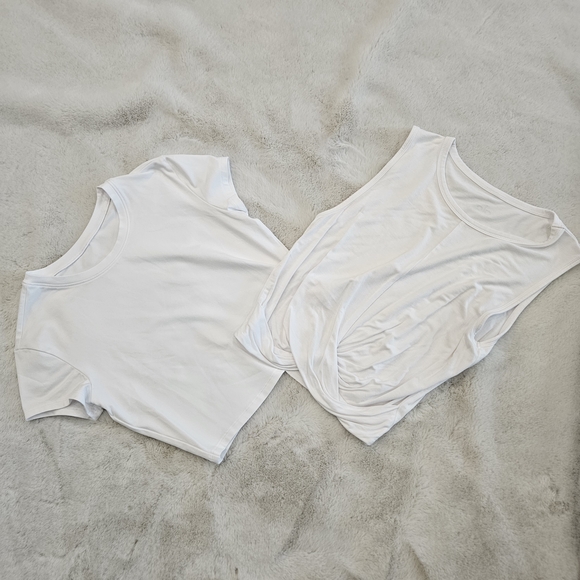 Bundle ALO Yoga Women's White Short Sleeve Tees Two Tops XS - Picture 6 of 9